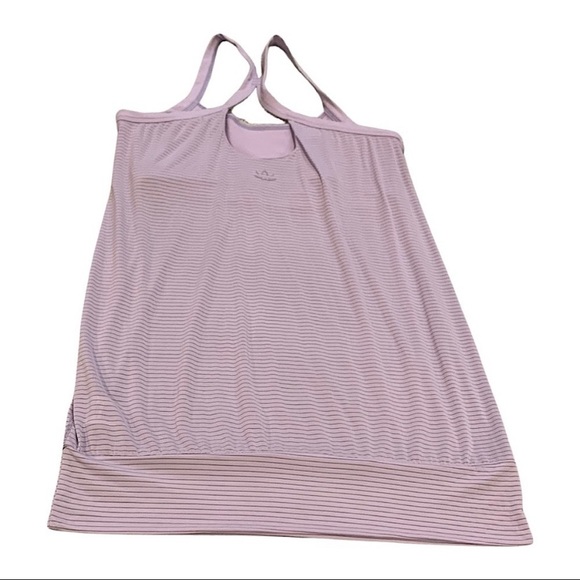 Beyond Yoga Lavender stripe shelf bra lightweight racer back top Size: Small - Picture 2 of 11